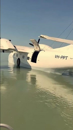 Epic Seaplane Water Landing! ✈️ Experience the Thrill of Touchdown on Water #seaplanes #landing