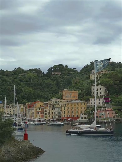 beautiful footage of a boat in a river with python flag Python Programming for Beginners: A Hands-On Crash Course with Step-by-Step Projects to Learn Python Fast and Build Real-World Skills Video by AttilaPergel #explore #fyp #boat #yacht #explore