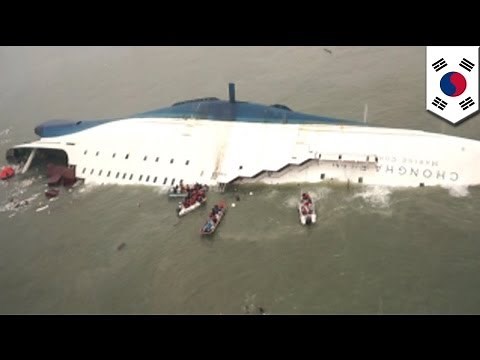 South Korean ferry disaster: Hundreds still missing in Sewol sinking