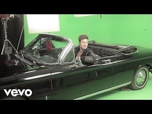 Graffiti6 - VEVO News: Behind The Scenes of “Stare Into The Sun”