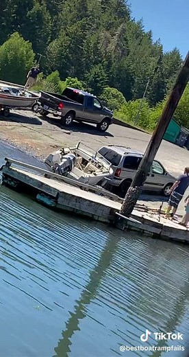 Not sure how he pulled this one off. #boat #fail #boating #boatramp #boatsgonewild #boatfails #blowthisup #xybca #fyp #viral #funny
