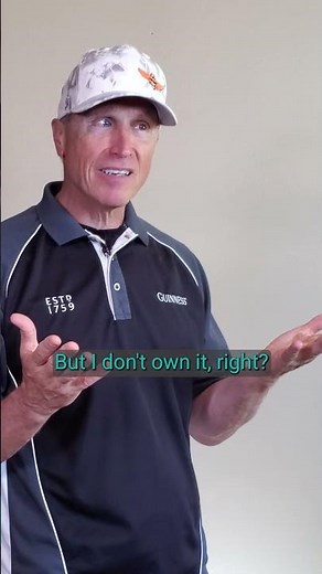 How Shorting Stocks ACTUALLY Works (in 40 Seconds) #shorts