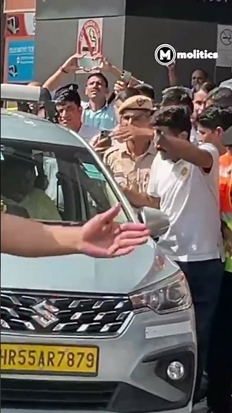 अभिजीत दीपके एयरपोर्ट पहुंचे, CJP को जंतर मंतर पर प्रदर्शन की अनुमति मिली