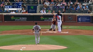 Javier Báez's rough swing