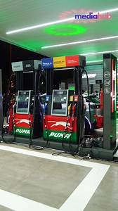 Puma Energy inaugura una nueva estación de servicios en una zona estratégica de la ciudad de San Lorenzo con tecnología, innovación y diseño sustentable. Ubicada en el reconocido Shopping Pinedo y alineado con las tendencias en sostenibilidad a nivel mundial, el concepto se integra de una manera única y moderna a un centro comercial. Puma Energy también se unió a la primera red inteligente de carga de vehículos eléctricos en Paraguay, cerrando una alianza con Evergo, empresa líder en electro mov
