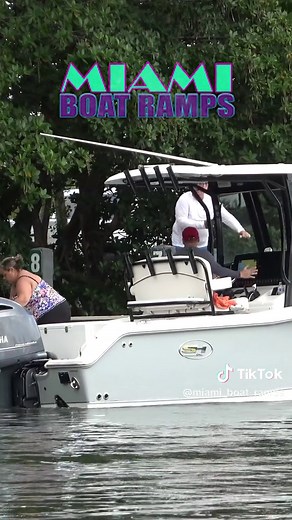 Watch this new Captain work... #boatramp #boating #boatlife #boatrampfails #newcaptain #working #swimming #smile #funny #crazy #allday #everyday #onlyintheMIA #miami #miamibeach #miamidade #miamidadecounty #boynton #boyntonbeach #palmbeach #palmbeachcounty #southflorida @Broncos Guru @Wavy Boats