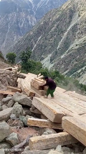 How Workers Move Massive Logs in Remote Mountains #mountains #construction #hardwork