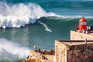 Sebastian Steudtner sets Guinness World Record in Nazaré