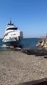 M/Y Dolce Vento, a newly launched 24-meter vessel from Medyılmaz Shipyard, sank just minutes after entering the water in Zonguldak in northern Turkey’s Eregli. Local reports state the owner, captain, and two crewmembers jumped into the water before the yacht sank and swam safely to shore with no injuries. The cause of the sinking is currently under investigation. #tritonnews #yachting #yachts #yacht #yachtcrew #yachtcaptain #turkey | The Triton