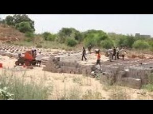 Drowned migrants buried in Libya