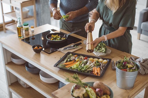 Nutrition and Behavior Change: Strategies for Helping Clients