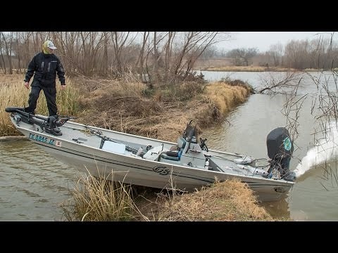 River Jet Boat Bass Fishing