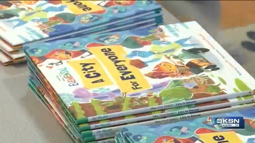 WSU program pairs books, stuffed animals to inspire young readers