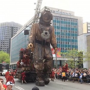 This is the world's coolest puppet show. | Insider