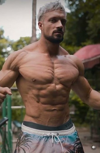 Alien gains joesthetics