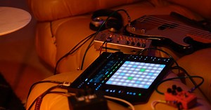 Push – 表現力豊かなスタンドアロン・インストルメント | Ableton