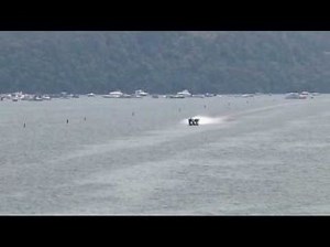 Fastest Pontoon Boat in the World Reaches a Blistering 114 MPH