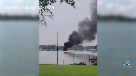 Coast Guard, firefighters respond to Elizabeth River boat fire