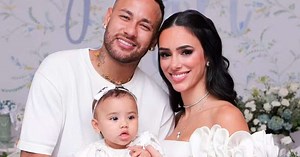 Filha de Neymar de 9 meses surge com roupinha de mais de R$ 3 mil