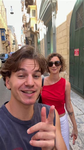 Malta Glazefest: A Minute of Valletta Travel Vlog