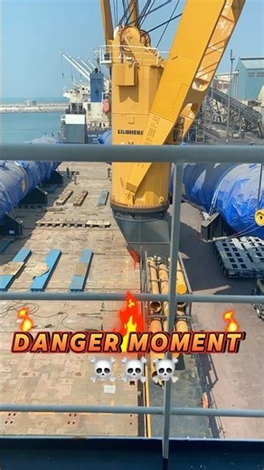 600 TON LIFT! 😱 Heavy Lift Ship Operations|POV #heavylift #ship #engineering #logistics #huge crane