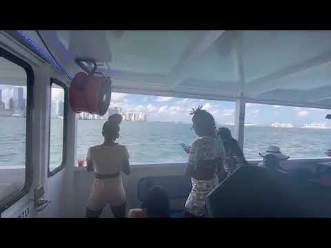 Miami Booze Cruise - Boat Party Miami