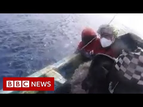 Teenage girl found in boat drifting for 22 days at sea - BBC News