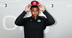 BREAKING: 5-star EDGE prospect signs National Letter of Intent with South Carolina