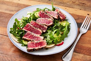 This Seared Ahi Tuna With Arugula Salad Is PERFECT For Date Night