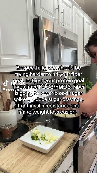 Women need 25g of fiber every day MINIMUM. Ofc protein is important, but fiber is key to reversing insulin resistance, preventing diabetes and losing weight. If you’re not eating enough fiber, you’re missing out on so much more than blood sugar control and weight loss. High fiber foods also contain other compounds that help heal ALL OF THE ROOT CAUSES OF PMOS/PCOS #pcos #pmos #pcosawareness #pcoslife