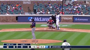 Javier Báez hits second RBI single