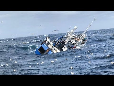 SHIP & BOAT CRASH COMPILATION - Expensive Boat Fails Compilation