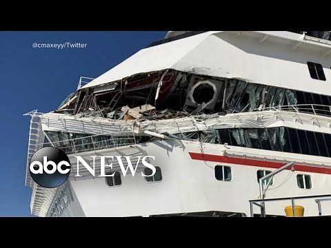 Massive cruise ships collided in Mexico