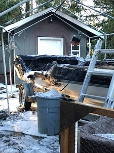 Shoreline Boat Fire Causes Icy Problem