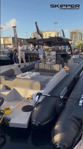 Essential Boating Tips for Beginners, Master the Waves!