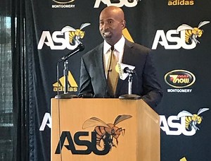 Alabama State names alum, NFL veteran as next head football coach