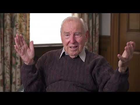 Apollo 13 crew talks about historic oxygen tank explosion