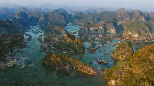Let's explore the stunning Ha Long Bay - Vietnam