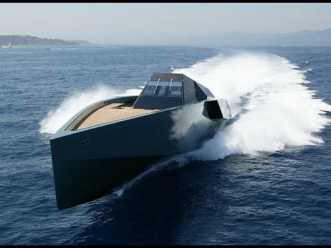 TOP 10 FASTEST YACHTS IN THE WORLD