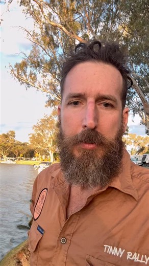 Tinny Rally Day 3 – The Recovery Crew Earned Their Beers 🍻 A wild day on the Mighty Murray — two boats out of the water at once, water pumps swapped, spare motors fitted, and a whole lot of happy blokes back on the river. The Woolshed Brewery put on an absolute show — food truck, live music, cold drinks, and good vibes rolling into Remark. Everywhere you look it’s the same story: “Mate, I expected this to be good… but this is even better.” That’s the Tinny Rally. Sold out since the start of the