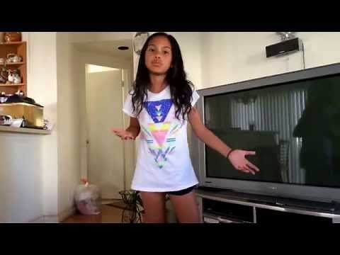 HOW TO DO THE SPLITS | MIKAYLA