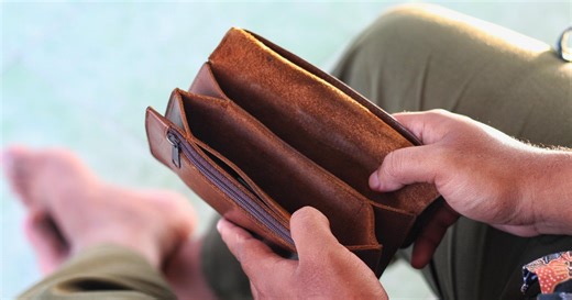 Low confidence in economy amid government shutdown