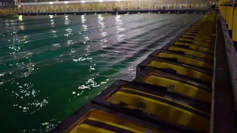 How the Giant Wave Pool Mimics Real Oceans to Test Naval Ships with Unmatched Precision