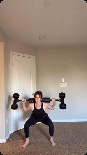 @runwithjos using our Hyperbell bar pad with her dumbbells to get in a workout at home! 🏋️🏠 Your home gym needs this 👀 #homefitness #homegym #fyp #fitness | Jayflex Fitness