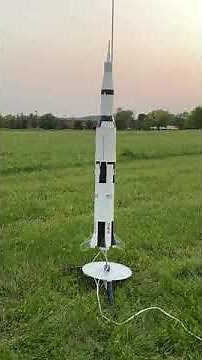 Estes Saturn V Maxi-Brute launch