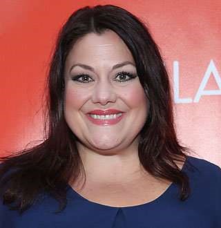 Sweet Magnolias' Brooke Elliott Bio: Married, Husband, Weight Loss & more Covered