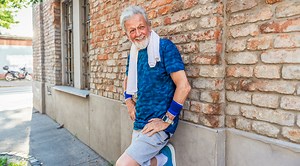 6 Ways to Do Pushups While Standing