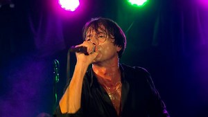 Suede’s Brett Anderson calls Britpop “laddish, distasteful, misogynistic”