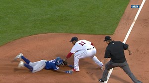 León saca a Santana en 3ra