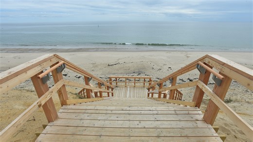 Taking a dip? Here are the water temperatures for Cape Cod beaches